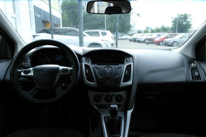 Ford Focus III с пробегом 2013 года, цена 645 000 рублей, 234000 км, хэтчбек, Автокод Объявления