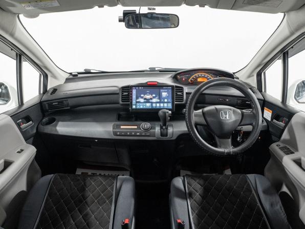Honda Freed I с пробегом 2010 года, цена 925 000 рублей, 145037 км, компактвэн, Автокод Объявления