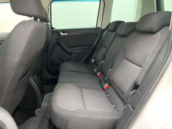 Skoda Yeti I с пробегом 2011 года, цена 880 000 рублей, 228616 км, внедорожник, Автокод Объявления