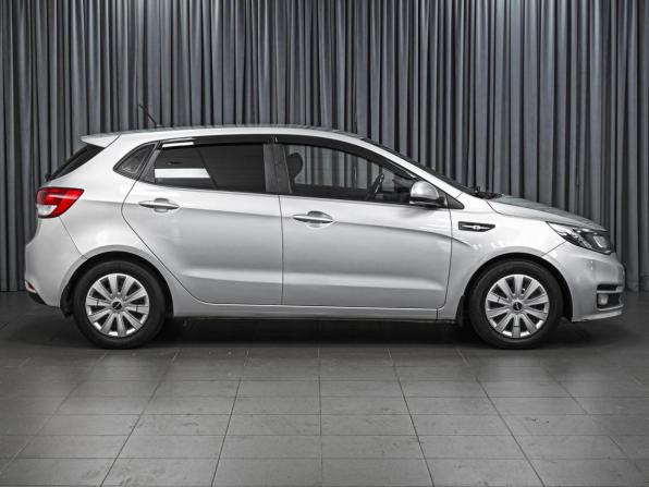 Kia Rio III Рестайлинг с пробегом 2016 года, цена 1 048 000 рублей, 90382 км, хэтчбек, Автокод Объявления