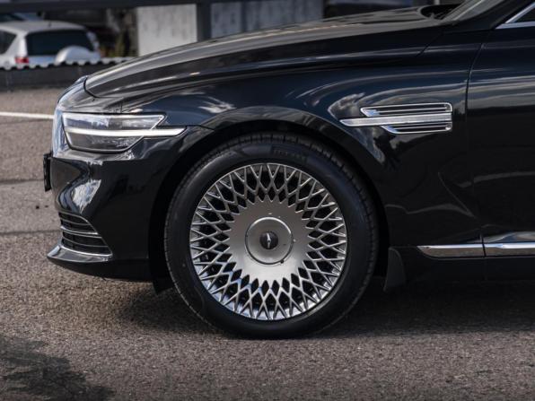 Genesis G90 I Рестайлинг с пробегом 2021 года, цена 5 900 000 рублей, 110196 км, седан, Автокод Объявления