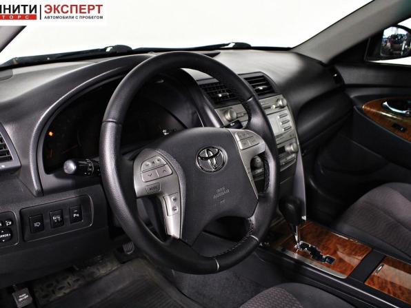 Toyota Camry VI (XV40) Рестайлинг с пробегом 2010 года, цена 1 297 000 рублей, 280828 км, седан, Автокод Объявления
