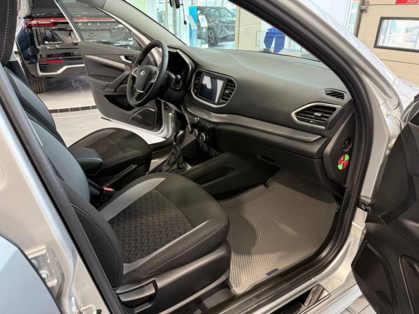 Lada (ВАЗ) Vesta I Рестайлинг (NG) с пробегом 2024 года, цена 1 295 000 рублей, 4144 км, седан, Автокод Объявления