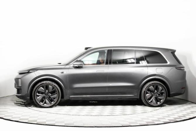 Новый Li Auto (Lixiang) L9 I Рестайлинг 2025 года, цена 11 990 000 рублей, внедорожник, Автокод Объявления