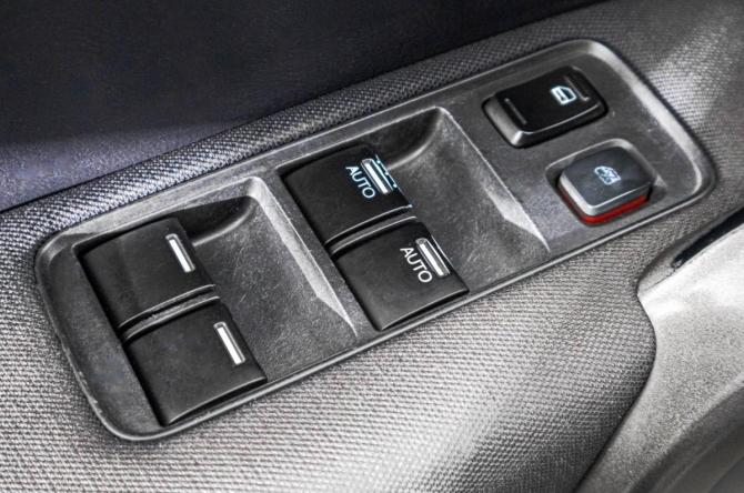Honda CR-V III Рестайлинг с пробегом 2011 года, цена 1 359 000 рублей, 286000 км, внедорожник, Автокод Объявления