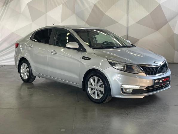 Kia Rio III Рестайлинг с пробегом 2016 года, цена 990 000 рублей, 186660 км, седан, Автокод Объявления