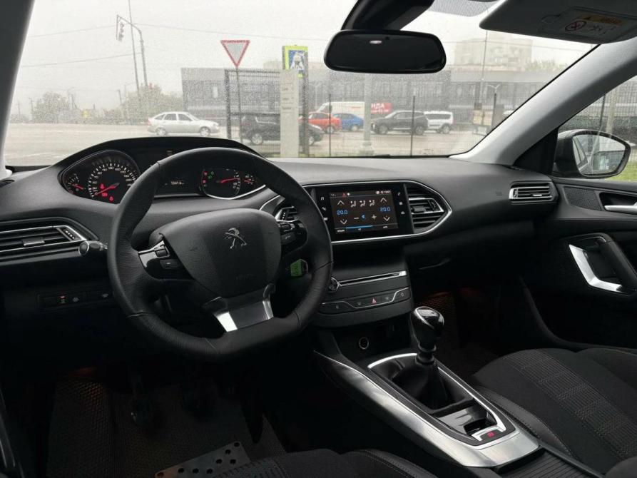 Peugeot 308 II Рестайлинг Крым  - изображение 11