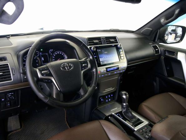 Toyota Land Cruiser Prado 150 Series Рестайлинг 2 с пробегом 2019 года, цена 5 050 000 рублей, 140962 км, внедорожник, Автокод Объявления