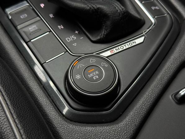 Volkswagen Tiguan II с пробегом 2019 года, цена 2 549 000 рублей, 133500 км, внедорожник, Автокод Объявления