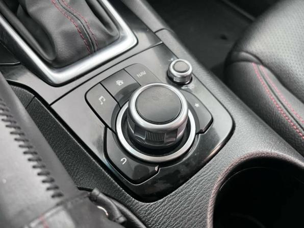 Mazda 3 III (BM) с пробегом 2014 года, цена 1 045 000 рублей, 131000 км, седан, Автокод Объявления