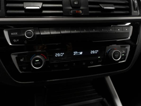 BMW 1 серии II (F20/F21) Рестайлинг 2 с пробегом 2017 года, цена 1 780 000 рублей, 90738 км, хэтчбек, Автокод Объявления