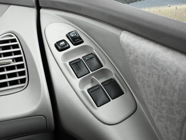 Nissan Tino с пробегом 2002 года, цена 449 000 рублей, 125651 км, компактвэн, Автокод Объявления