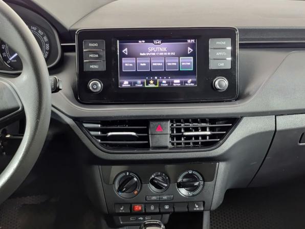 Skoda Rapid II с пробегом 2021 года, цена 1 639 000 рублей, 62670 км, лифтбек, Автокод Объявления