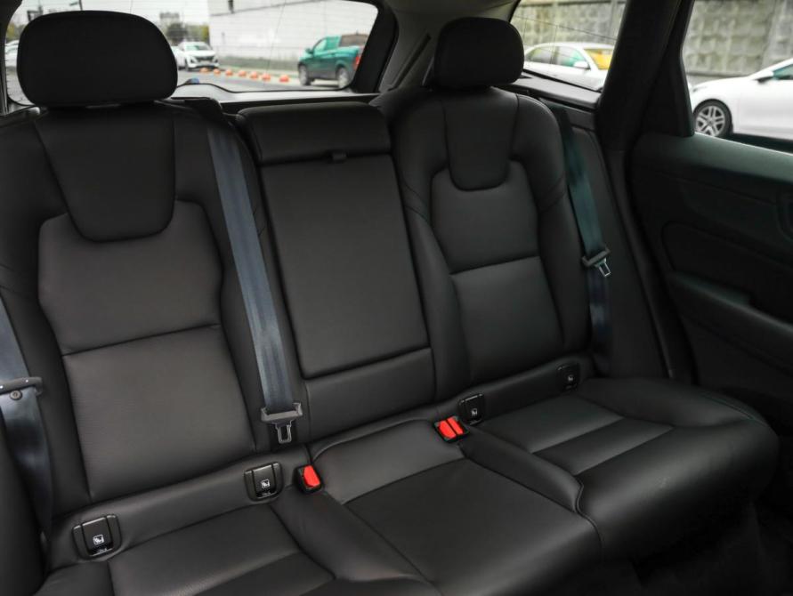 Volvo XC60 II Рестайлинг Санкт-Петербург  - изображение 27