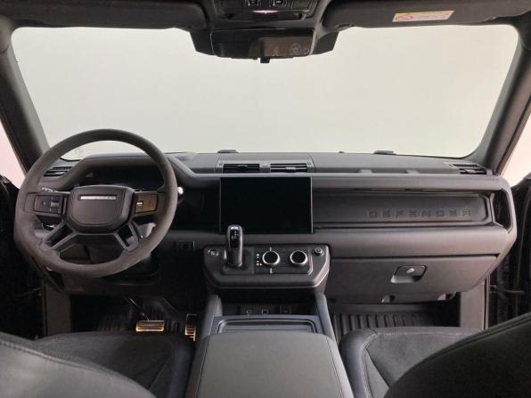 Land Rover Defender II с пробегом 2023 года, цена 20 800 000 рублей, 30899 км, внедорожник, Автокод Объявления