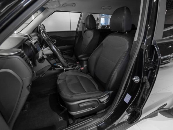 Kia Soul II Рестайлинг с пробегом 2017 года, цена 1 395 000 рублей, 135472 км, хэтчбек, Автокод Объявления