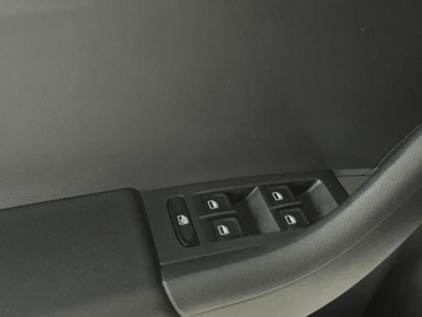 Skoda Rapid I с пробегом 2015 года, цена 855 000 рублей, 301309 км, лифтбек, Автокод Объявления