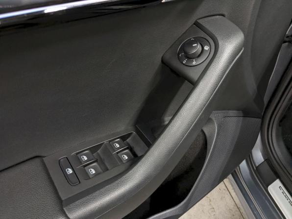Skoda Octavia III (A7) Рестайлинг с пробегом 2019 года, цена 2 190 000 рублей, 92323 км, лифтбек, Автокод Объявления