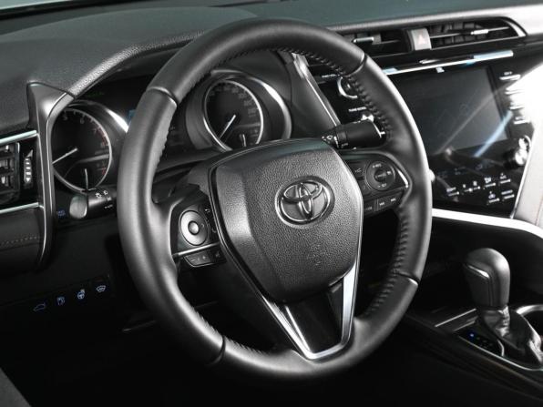 Toyota Camry VIII (XV70) с пробегом 2018 года, цена 2 889 000 рублей, 142643 км, седан, Автокод Объявления