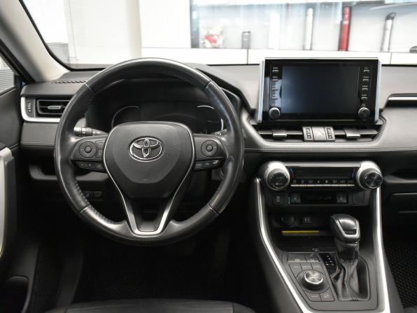 Toyota RAV4 V (XA50) с пробегом 2020 года, цена 3 290 000 рублей, 111313 км, внедорожник, Автокод Объявления