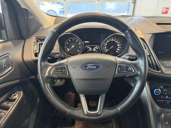 Ford Kuga II Рестайлинг с пробегом 2018 года, цена 1 560 000 рублей, 164071 км, внедорожник, Автокод Объявления