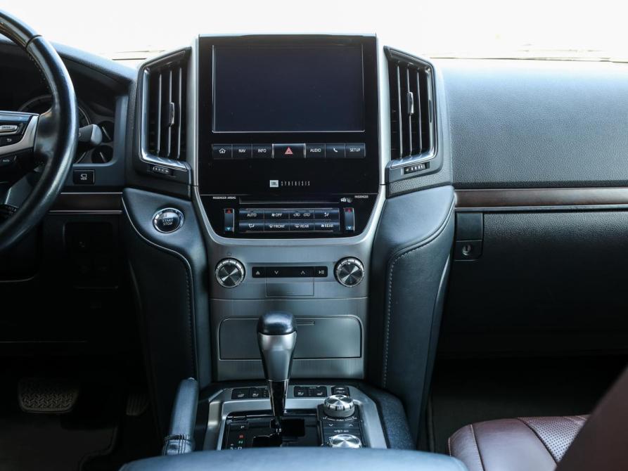 Toyota Land Cruiser 200 Series Рестайлинг 2 Москва  - изображение 15