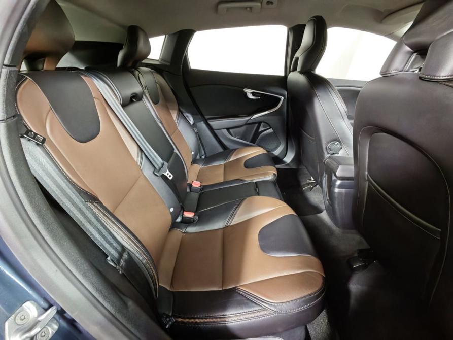 Volvo V40 Cross Country I Рестайлинг Москва  - изображение 16