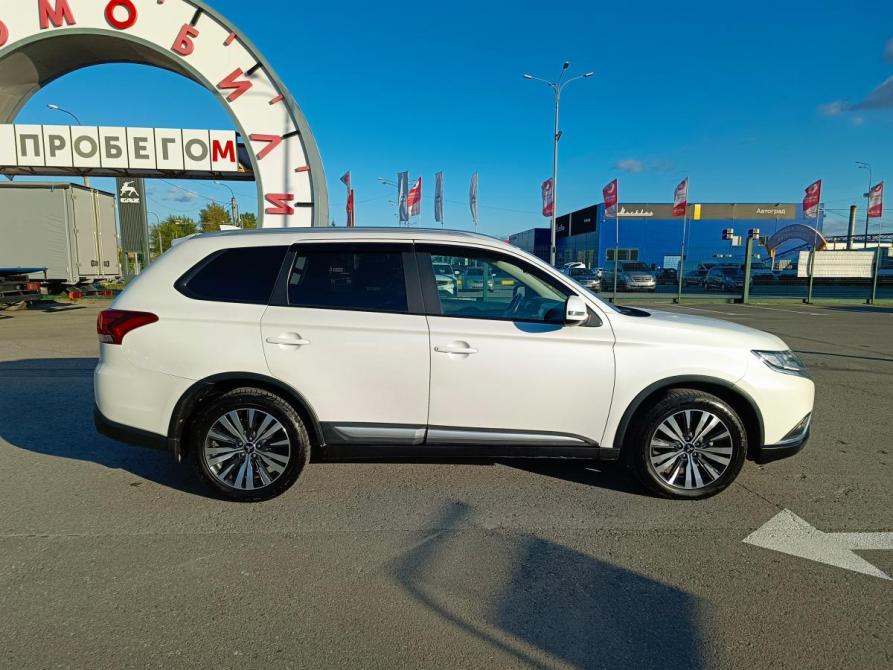 Mitsubishi Outlander III Рестайлинг 2 Тюмень  - изображение 8