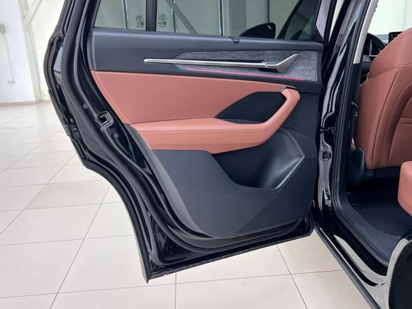 Skoda Kodiaq II с пробегом 2025 года, цена 5 470 000 рублей, 4492 км, внедорожник, Автокод Объявления