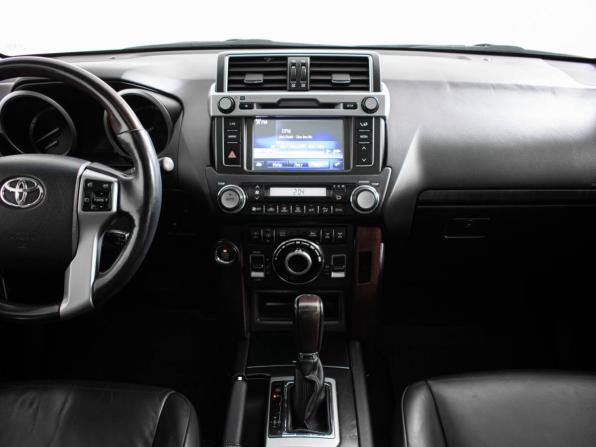 Toyota Land Cruiser Prado 150 Series Рестайлинг 1 с пробегом 2014 года, цена 3 702 600 рублей, 208368 км, внедорожник, Автокод Объявления