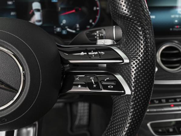 Mercedes-Benz E-Класс V (W213 S213 C238) Рестайлинг с пробегом 2021 года, цена 5 829 000 рублей, 42771 км, седан, Автокод Объявления