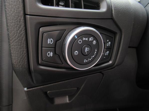 Ford Focus III Рестайлинг с пробегом 2018 года, цена 1 360 000 рублей, 109291 км, хэтчбек, Автокод Объявления