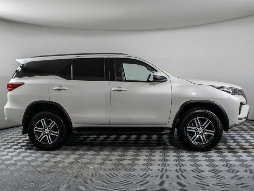 Toyota Fortuner II Рестайлинг Москва  - изображение 4