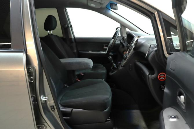 Kia Carens II (UN) с пробегом 2009 года, цена 630 000 рублей, 172048 км, минивэн, Автокод Объявления