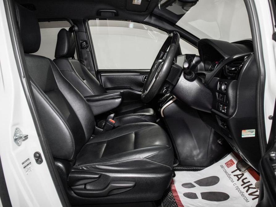 Toyota Esquire I Иркутск  - изображение 5