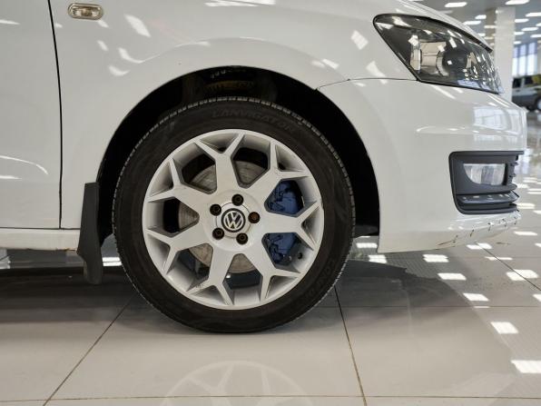 Volkswagen Polo V Рестайлинг с пробегом 2019 года, цена 749 000 рублей, 177782 км, седан, Автокод Объявления