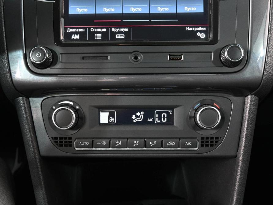 Volkswagen Polo V Рестайлинг Ростов-на-Дону  - изображение 14