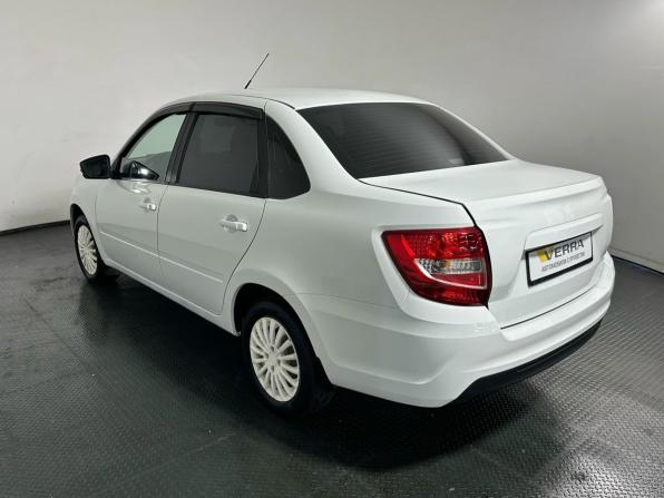 Lada (ВАЗ) Granta I Рестайлинг с пробегом 2022 года, цена 700 000 рублей, 34101 км, седан, Автокод Объявления