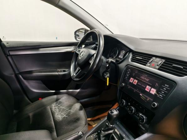 Skoda Octavia III (A7) Рестайлинг с пробегом 2019 года, цена 1 763 000 рублей, 138763 км, лифтбек, Автокод Объявления
