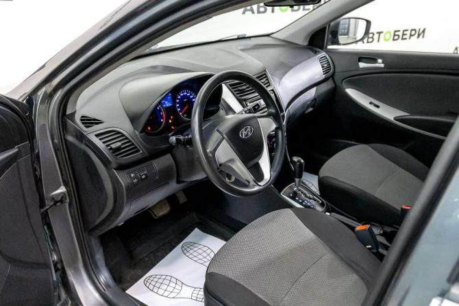 Hyundai Solaris I с пробегом 2012 года, цена 588 000 рублей, 219536 км, седан, Автокод Объявления