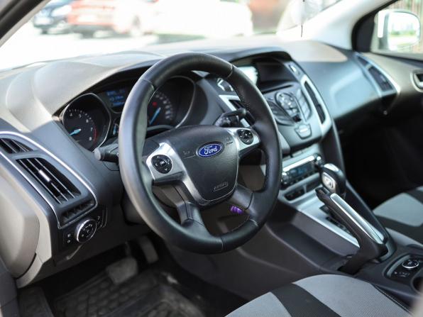 Ford Focus III с пробегом 2013 года, цена 760 000 рублей, 214681 км, хэтчбек, Автокод Объявления