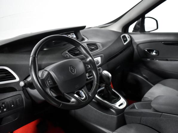 Renault Scenic III Рестайлинг с пробегом 2013 года, цена 729 000 рублей, 151555 км, компактвэн, Автокод Объявления