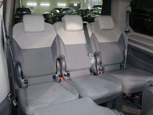 Volkswagen Multivan T7 с пробегом 2022 года, цена 6 500 000 рублей, 59000 км, минивэн, Автокод Объявления