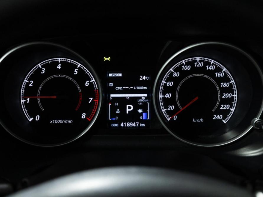 Mitsubishi Outlander II Рестайлинг Санкт-Петербург  - изображение 12