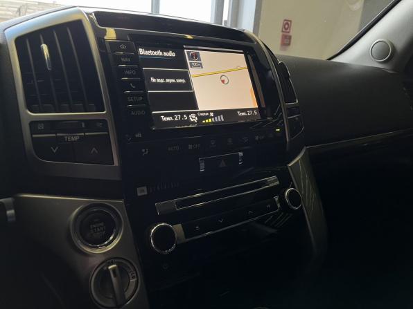 Toyota Land Cruiser 200 Series Рестайлинг 1 с пробегом 2012 года, цена 3 870 000 рублей, 184000 км, внедорожник, Автокод Объявления