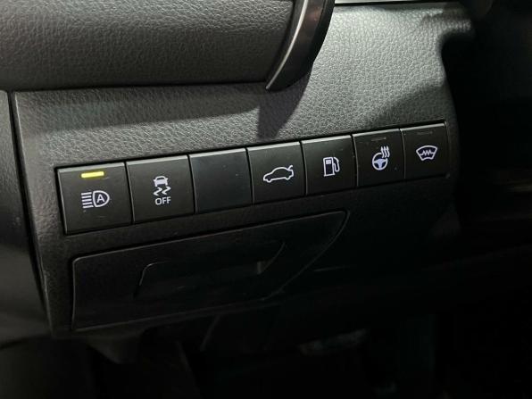 Toyota Camry VIII (XV70) с пробегом 2018 года, цена 2 395 000 рублей, 137000 км, седан, Автокод Объявления