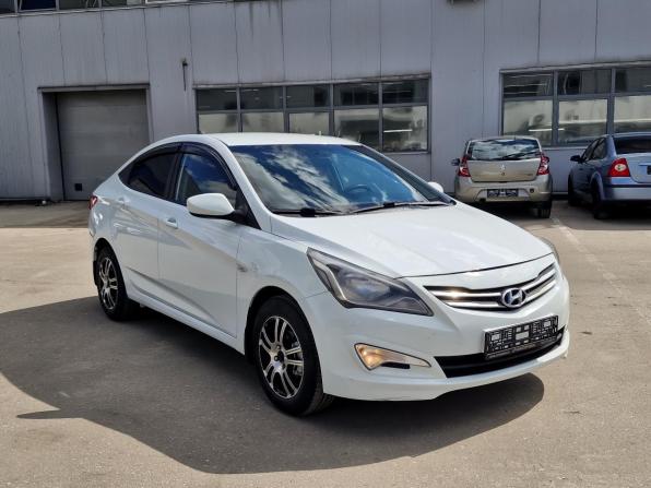 Hyundai Solaris I Рестайлинг с пробегом 2015 года, цена 1 068 000 рублей, 123079 км, седан, Автокод Объявления