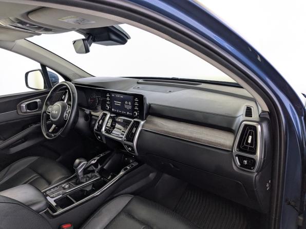 Kia Sorento IV с пробегом 2022 года, цена 3 880 000 рублей, 93137 км, внедорожник, Автокод Объявления