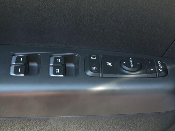 Kia Sportage IV Рестайлинг с пробегом 2020 года, цена 2 312 000 рублей, 73000 км, внедорожник, Автокод Объявления