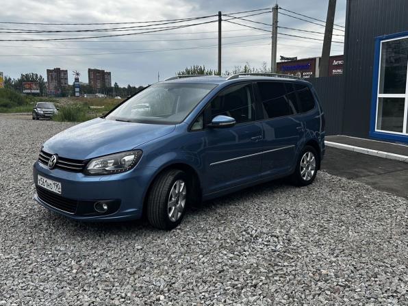 Volkswagen Touran I Рестайлинг 2 с пробегом 2010 года, цена 999 000 рублей, 236516 км, компактвэн, Автокод Объявления